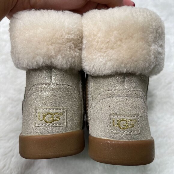 UGG Australia #1097035 Kid's Gold Tan Jorie II Suede Fur Boots Shoes Size 4/5 - Picture 4 of 10